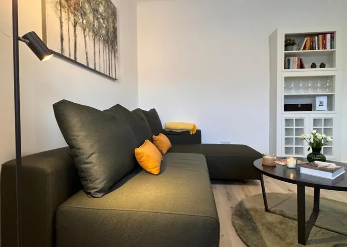 Daire Citylink Nest - Free Garage, Ac & Metro Access