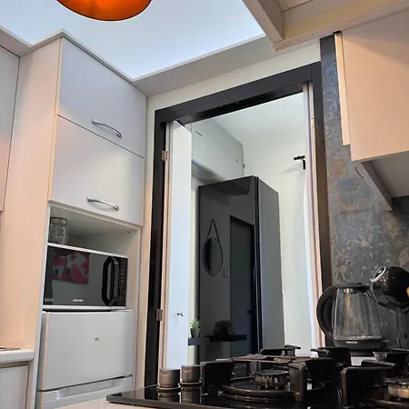 Citylink Nest - Free Garage, Ac & Metro Access *