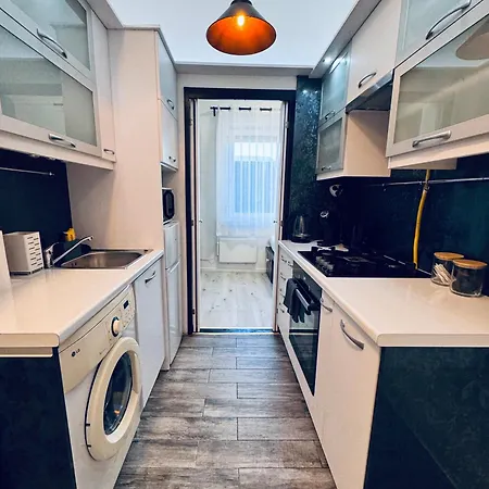 Citylink Nest - Free Garage, Ac & Metro Access 부다페스트