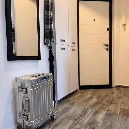 Citylink Nest - Free Garage, Ac & Metro Access