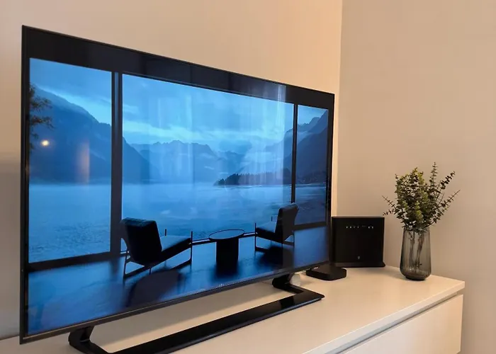 Citylink Nest - Free Garage, Ac & Metro Access Apartamento *