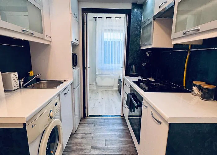 Citylink Nest - Free Garage, Ac & Metro Access Budapest