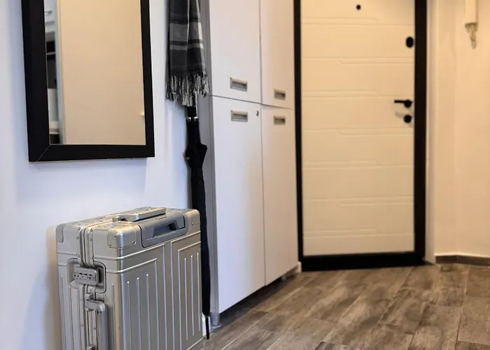 Citylink Nest - Free Garage, Ac & Metro Access