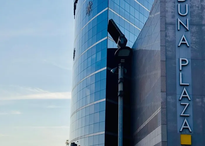 Citylink Nest - Free Garage, Ac & Metro Access Apartamento