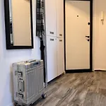 Citylink Nest - Free Garage, Ac & Metro Access